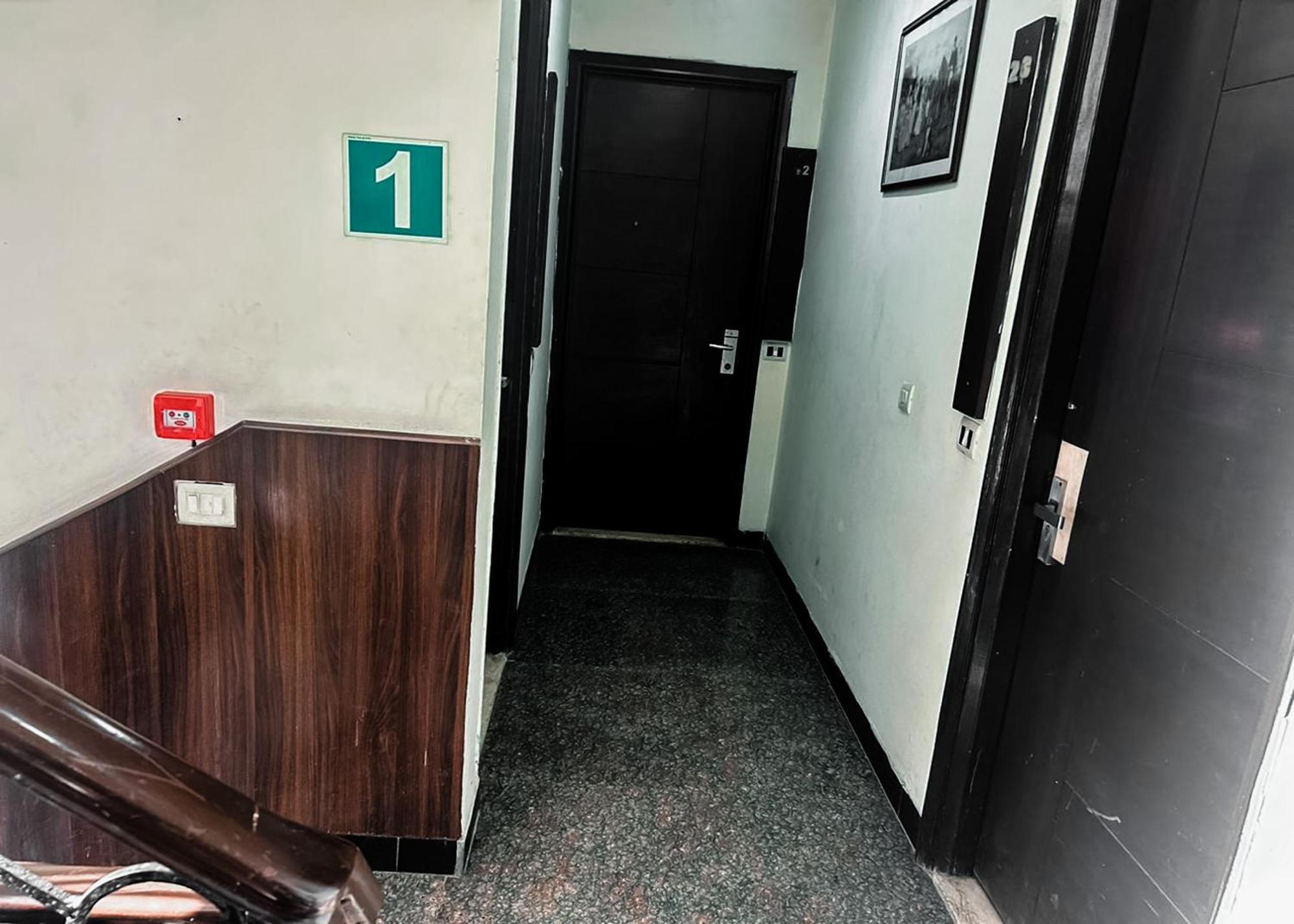 The Metropolis Guest House Near Rk Ashram Metro Station Nova Deli Exterior foto