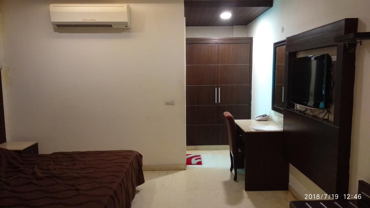 The Metropolis Guest House Near Rk Ashram Metro Station Nova Deli Exterior foto